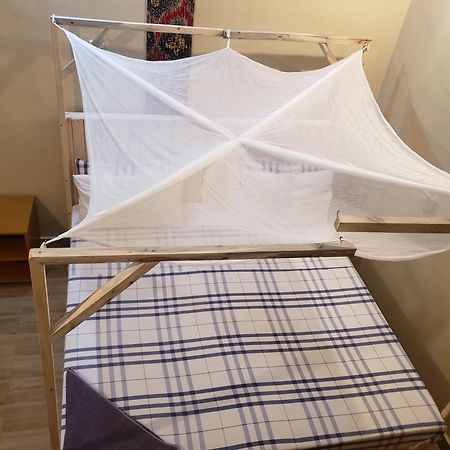 L&J Modern Backpackers Bnb Dar es Salaam Buitenkant foto