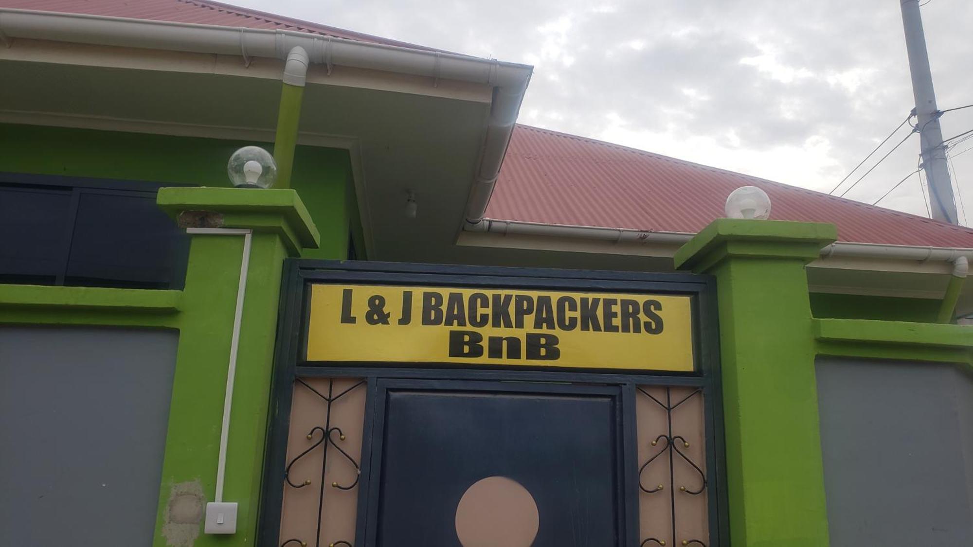 L&J Modern Backpackers Bnb Dar es Salaam Buitenkant foto