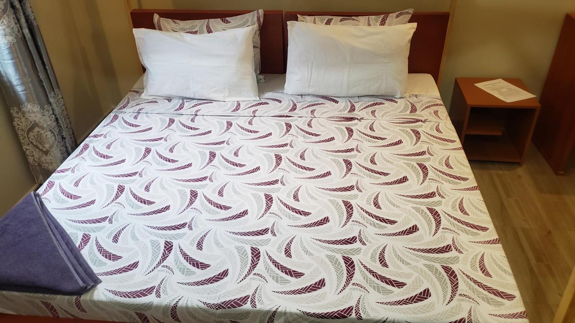 L&J Modern Backpackers Bnb Dar es Salaam Buitenkant foto